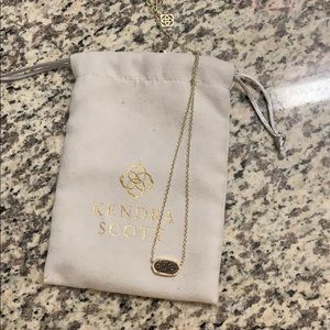 Kendra Scott Jewelry - Kendra Scott Elisa Pendant Necklace Kendra Scott Jewelry - Kendra Scott Elisa Pendant Necklace
